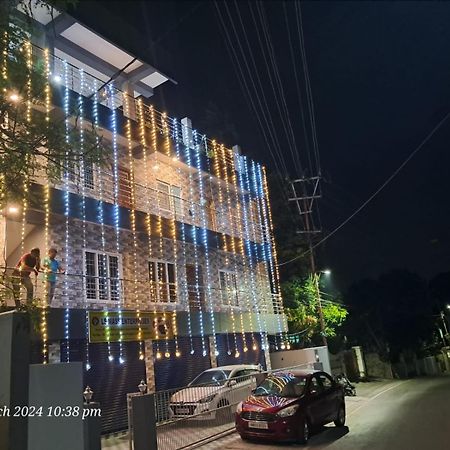 Hilton Garden Apartment Port Blair Bagian luar foto